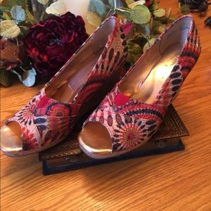 Wedges, colorful and comfy!